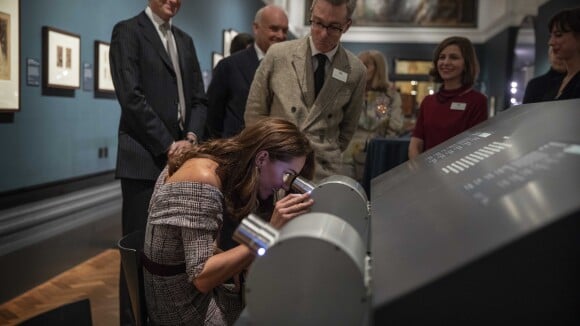 Kate Middleton : Ravissante pour sa nuit au musée