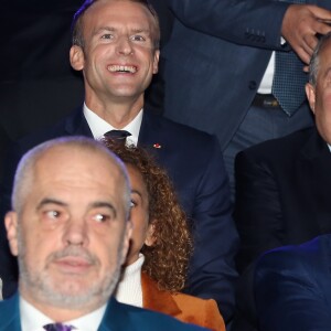 Le président de la République française Emmanuel, sa femme la Première Dame Brigitte Macron, le président de la république d'Arménie Armen Sarkissian et Françoise Nyssen, ministre de la Culture assistent au concert en hommage à Charles Aznavour sur la place de la Répulique à Erevan, Arménie, le 11 octobre 2018. © Dominique Jacovides/Bestimage