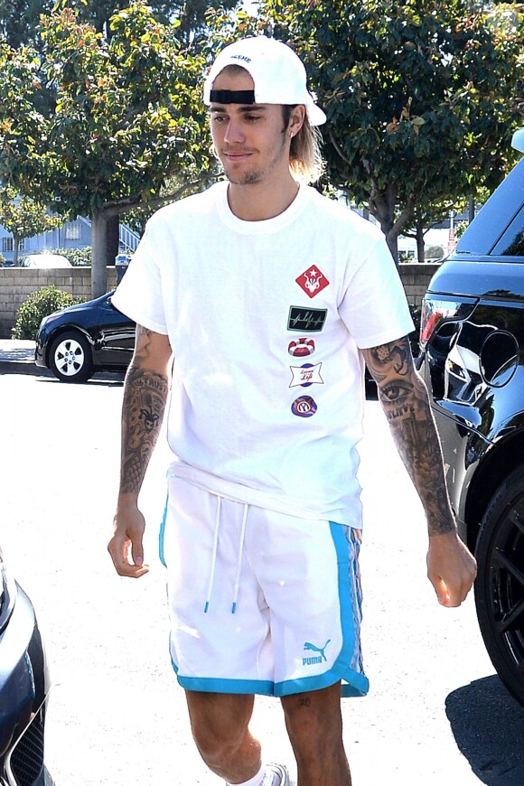 Justin Bieber et sa femme Hailey Baldwin sont allés déjeuner en amoureux à Los Angeles. Le 15 octobre 2018.