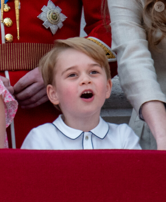 Le prince George de Cambridge au balcon de Buckingham Palace lors de la parade Trooping the Colour à Londres, le 9 juin 2018.