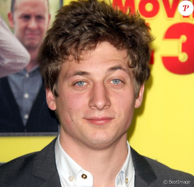 Jeremy Allen White - Premiere du film "Movie 43" au theatre "Grauman Chinese" a Hollywood, le 23 janvier 2013.