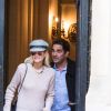 Laeticia Hallyday sort d'un rendez-vous chez son avocat A.Amir-Aslani avec Sébastien Farran à Paris le 17 octobre 2018.