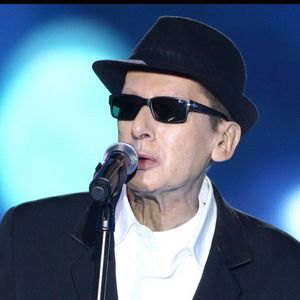 Alain Bashung doublement récompensé lors des Victoires de la musique à Paris, le 28 février 2009.