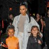 Kim Kardashian est allée diner avec sa fille North West et sa soeur K. Kardashian accompagnée de sa fille Penelope au restautrant Cipriani à New York, le 29 septembre 2018.
