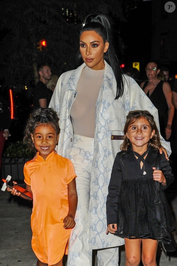 Kim Kardashian est allée diner avec sa fille North West et sa soeur K. Kardashian accompagnée de sa fille Penelope au restautrant Cipriani à New York, le 29 septembre 2018.
