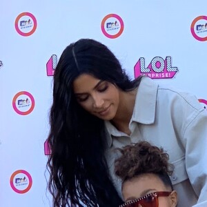 Exclusif - Kim Kardashian et sa fille North West lors du LOL Kids Fashion Show à Los Angeles le 22 septembre 2018.