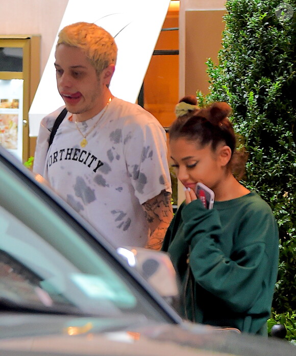 Exclusive - Ariana Grande et Pete Davidson à New York, le 9 octobre 2018.