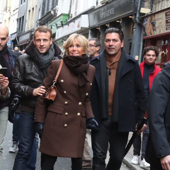 Le président de la République française Emmanuel Macron et sa femme la Première Dame Brigitte Macron en week-end de 3 jours à Honfleur le 1er novembre 2018.