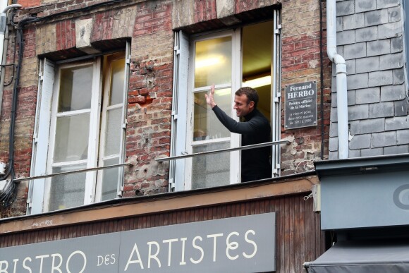 Le président de la République française Emmanuel Macron et sa femme la Première Dame Brigitte Macron en week-end de 3 jours à Honfleur le 1er novembre 2018.