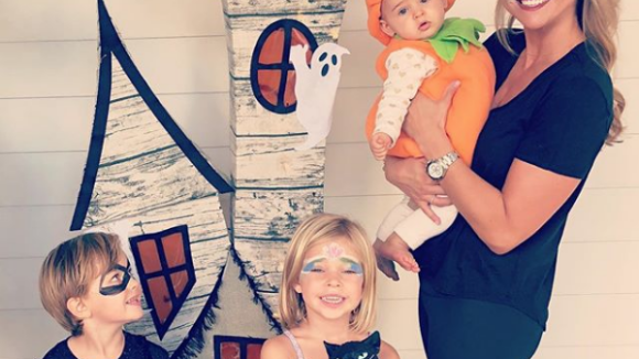 Princesse Adrienne, 7 mois : Trop mignonne en citrouille d'Halloween !