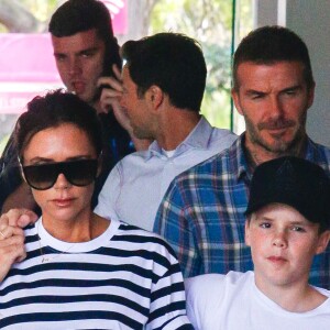 Exclusif - La famille Beckham: David, Victoria, Romeo, Cruz et Harper, se promènent dans le quartier de Bondi à Sydney, le 21 octobre 2018. Merci de flouter le visage des enfants avant publication21/10/2018 - SYDNEY