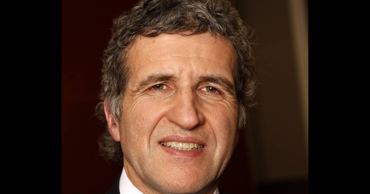 gerard leclerc le frere de julien clerc a la tete d une chaine de tele purepeople