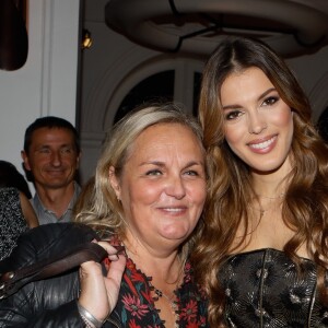 Valérie Damidot et Iris Mittenaere (Miss France, Miss Univers 2016 et Danse avec les Stars 2018) - Soirée de lancement du livre "Toujours y croire" de Miss France et Miss Univers 2016 I.Mittenaere à l'hôtel Vernet à Paris, France, le 6 novembre 2018. © CVS/Bestimage