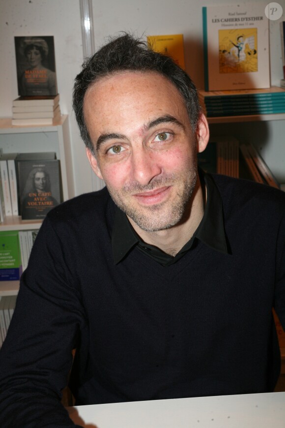 Raphaël Glucksmann lors de la 37ème édition du Salon du livre au parc des expositions, à la porte de Versailles, à Paris, France, le 26 mars 2017.