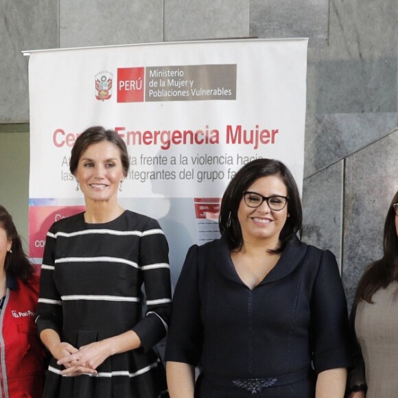 La reine Letizia d'Espagne le 12 novembre 2018 au ministère des Femmes du Pérou à Lima avec la première dame Maribel Carmen Diaz Cabello.