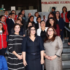 La reine Letizia d'Espagne le 12 novembre 2018 au ministère des Femmes du Pérou à Lima avec la première dame Maribel Carmen Diaz Cabello.