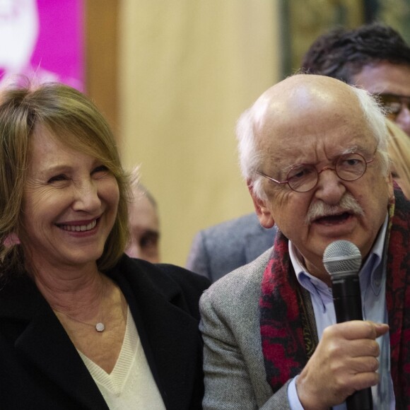 Nathalie Baye et Erik Orsenna - 158ème vente aux enchères des vins des Hospices de Beaune, le 18 novembre 2018. © Pierre Perusseau/Bestimage