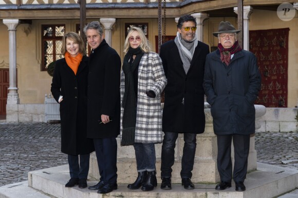 Nathalie Baye, Alain Suguenot, Emmanuelle Béart, Pascal Elbé et Erik Orsenna - 158ème vente aux enchères des vins des Hospices de Beaune, le 18 novembre 2018. © Pierre Perusseau/Bestimage