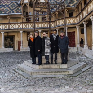 Nathalie Baye, Alain Suguenot, Emmanuelle Béart, Pascal Elbé et Erik Orsenna - 158ème vente aux enchères des vins des Hospices de Beaune, le 18 novembre 2018. © Pierre Perusseau/Bestimage