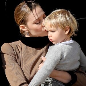 Beatrice Borromeo et son fils Francesco Casiraghi au palais princier à Monaco le 19 novembre 2018 lors des célébrations de la Fête nationale monégasque. © Dominique Jacovides/PRM/Bestimage