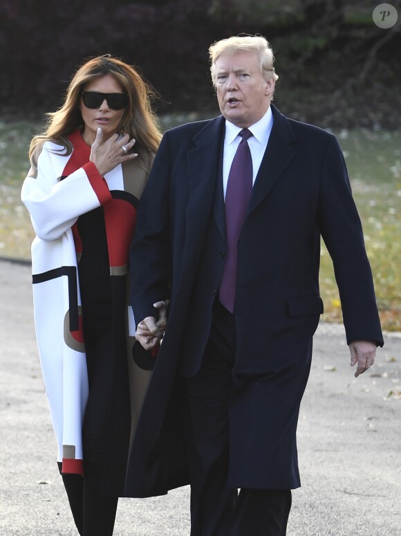 Donald et Melania Trump quittent la Maison-Blanche pour se rendre en Floride pour les fêtes de Thanksgiving, le 20 novembre 2018.