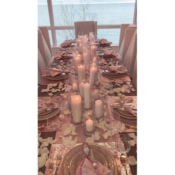 Khloé Kardashian, Tristan Thompson et leur fille True fêtent Thanksgiving. Novembre 2018.