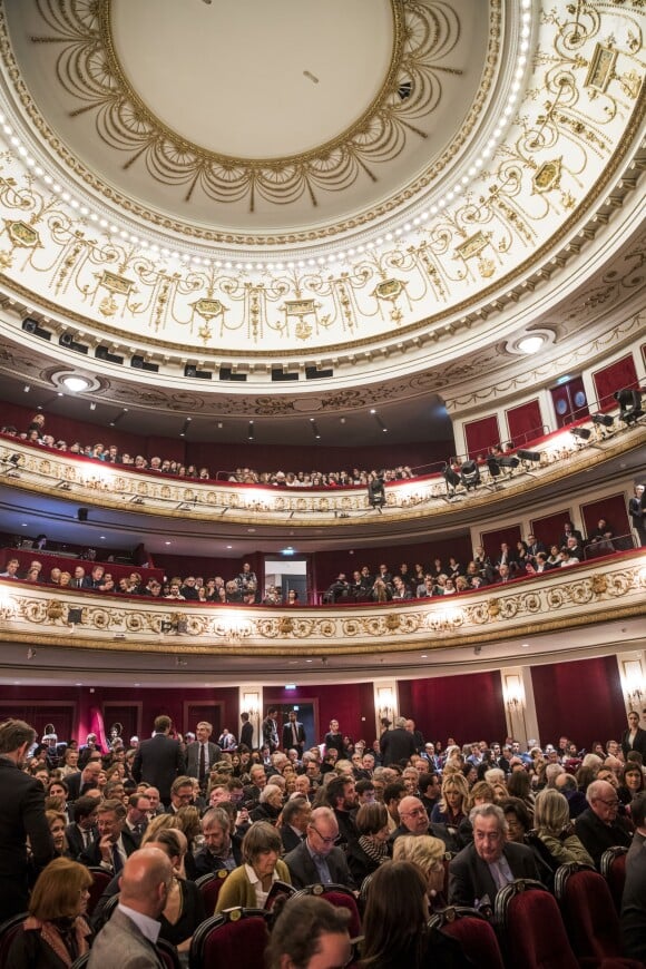 Exclusif - Ambiance - Spectacle "Peau d'âne" lors de la réouverture du théâtre Marigny à Paris le 22 novembre 2018. © Olivier Borde - Cyril Moreau / Bestimage