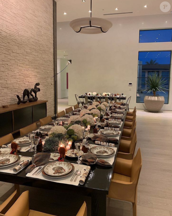 Kylie Jenner a fêté Thanksgiving en famille avec sa fille Stormi, son chéri Travis Scott et tous les membres de la famille Kardashian le 22 novembre 2018