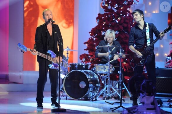 Exclusif - Calogero lors de l'enregistrement de l'émission "Vivement Dimanche" au studio Gabriel à Paris, diffusée le 2 décembre sur France 2. Le 21 novembre 2018 © Guillaume Gaffiot / Bestimage
