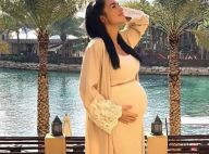 Jazz (La Villa) enceinte et radieuse en maillot de bain aux Maldives