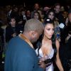 Kim Kardashian, Kanye West, 2 Chainz et Kesha Ward assistent au défilé Versace (pré-collection automne 2019) à l'American Stock Exchange à New York, le 2 décembre 2018.