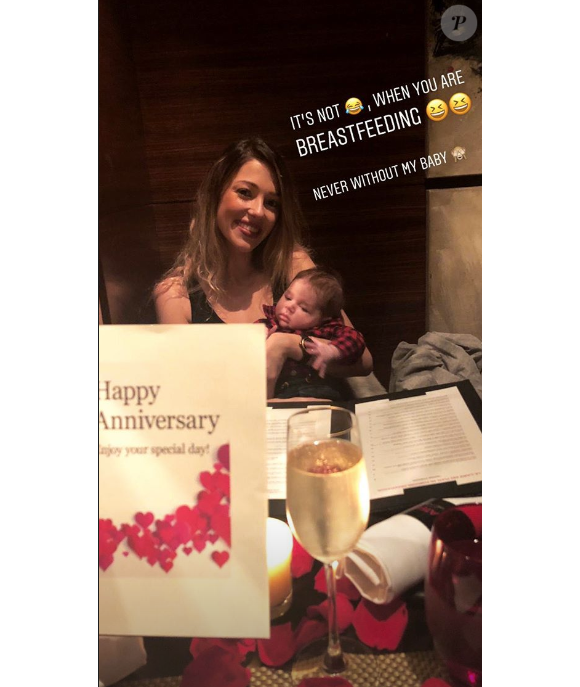 Camille Schneiderlin heureuse avec son mari Morgan et leur fils Maé le 8 décembre 2018 à Londres.