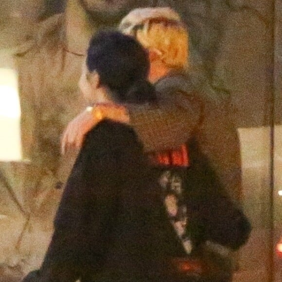 Exclusif - Demi Lovato et Henry Levy sont allés en amoureux à The Coffee Bean & Tea Leaf à West Hollywood, le 5 novembre 2018.