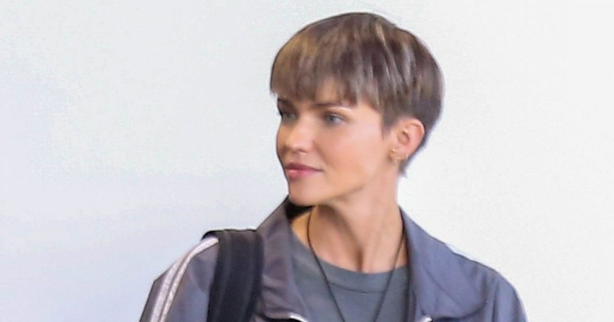 Exclusif - Ruby Rose a l'aéroport de LAX à Los Angeles le 21 septembre