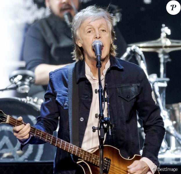 Paul McCartney en concert à Copenhague au Danemark le 30 novembre 2018.