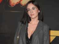 Agathe Auproux : Nouvelle coupe de cheveux et pose sensuelle, elle rayonne