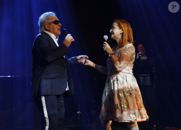 Exclusif - Gilbert Montagné et sa femme Nikole - Gilbert Montagné chante Bécaud et Montagné aux Folies Bergères à Paris le 5 décembre 2017. © Marc Ausset- Lacroix / Bestimage