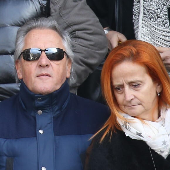 Gilbert Montagné et sa femme Nikole - Sorties des obsèques de Michel Delpech en l'église Saint-Sulpice à Paris, le 8 janvier 2016.