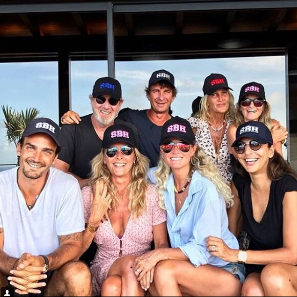 Liliane Jossua publie une photo de Laeticia Hallyday entourée de tous ses amis à Saint-Barthélemy le 30 août 2018.