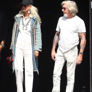 Exclusif - Laeticia Hallyday fait une grande virée sur les Harley-Davidson de Johnny avec Pierre Billon, Philippe Fatien et Fabrice Le Ruyet (mari d'Anne Marcassus) à Los Angeles le 28 septembre 2018.