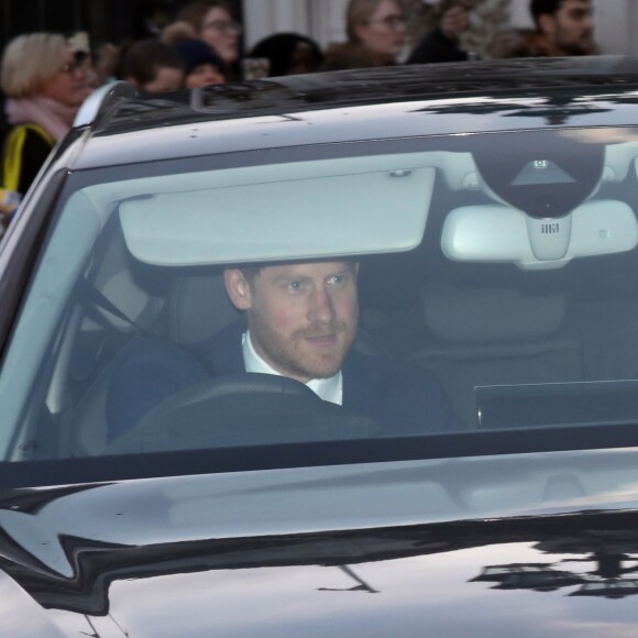 Le prince Harry, duc de Sussex, et Meghan Markle, duchesse de Sussex - La famille royale d'Angleterre à son arrivée au palais de Buckingham pour la fête de Noël à Londres. Le 19 décembre 2018