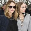 Vanessa Paradis et sa fille Lily-Rose Depp - Arrivées au défilé de mode prêt-à-porter automne-hiver 2017/2018 "Chanel" au Grand Palais à Paris. Le 7 mars 2017 © Pierre Perusseau / Bestimage