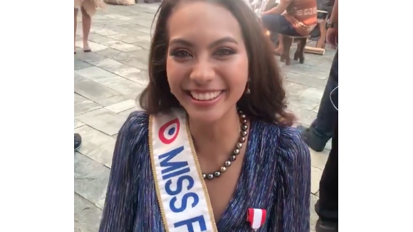 Vaimalama Chaves à Tahiti : Bain de foule, chanson... Miss France 2019 éblouit