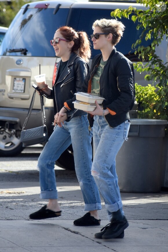Exclusif - Kristen Stewart et Sara Dinkin à Los Angeles, le 20 décembre 2018.