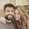 Le footballeur Gerard Piqué partage quelques extraits de sa vie de famille avec Shakira et leurs deux garçons, Sasha et Milan, sur Instagram.