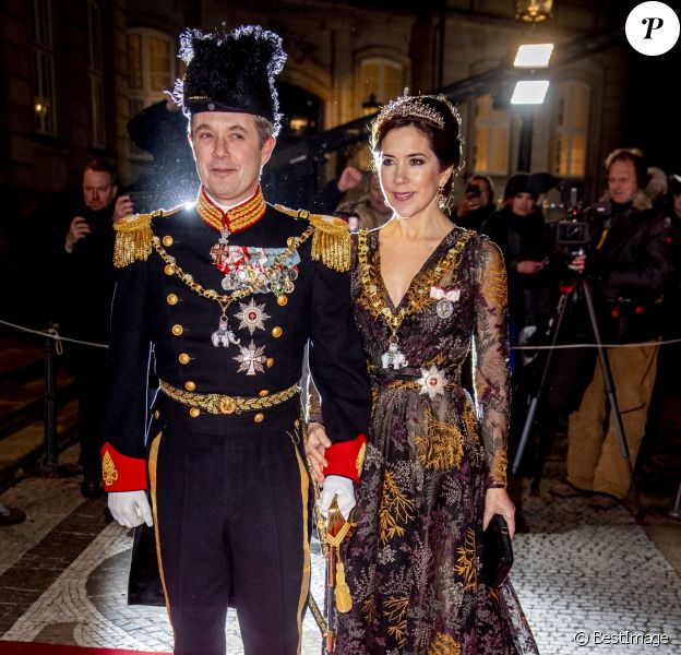 Le prince Frederik et la princesse Mary de Danemark lors de la réception du Nouvel An 2019 au palais Christian VII à Amalienborg à Copenhague, le 1er janvier 2019.