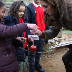 Kate Middleton, duchesse de Cambridge, s'est rendue au King Henry's Walk Garden dans le district d'Islington à Londres, le 15 janvier 2019.