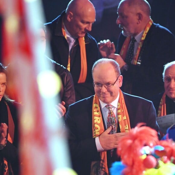 La princesse Stéphanie de Monaco était entourée du prince Albert II et de Louis Ducruet avec sa fiancée Marie lors de la soirée d'ouverture du 43e Festival international du cirque de Monte-Carlo sous le chapiteau de Fontvieille à Monaco le 17 janvier 2019. © Bruno Bebert/Pool Monaco/Bestimage 