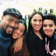 Jean-Luc Guizonne avec sa femme Charlotte Namura et ses enfants Maeva et Malcom, le 23 janvier 2019 au Parc des Princes lors de PSG-Strasbourg en Coupe de France, le jour du 5e anniversaire de la rencontre du couple, photo Instagram.