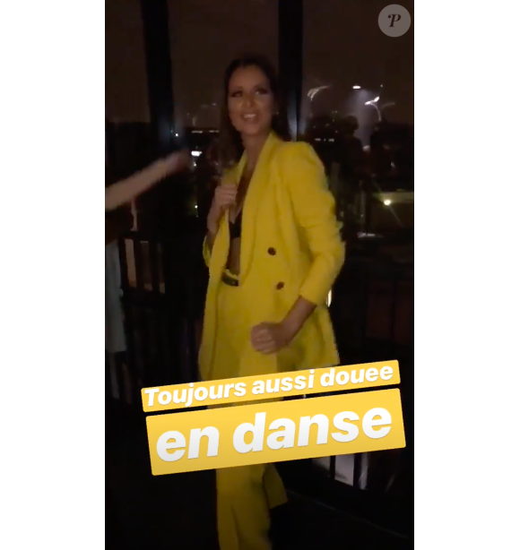 Iris Mittenaere fête ses 26 ans sur les Champs-Elysées, le 25 janvier 2019. Ici Malika Ménard.